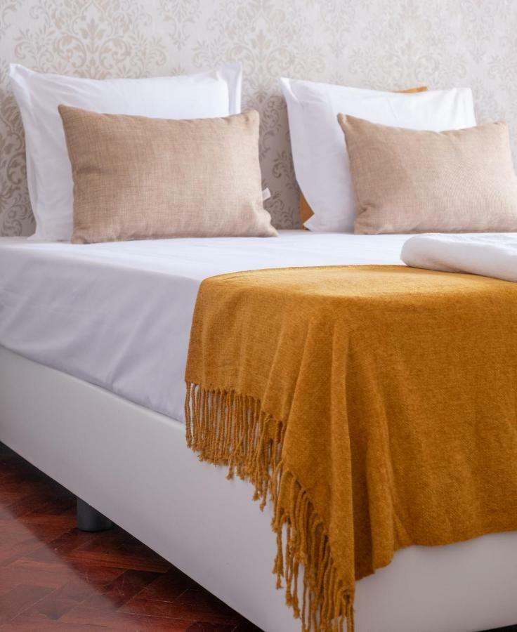 4U Lisbon Suites & Guesthouse VII Airport Екстер'єр фото