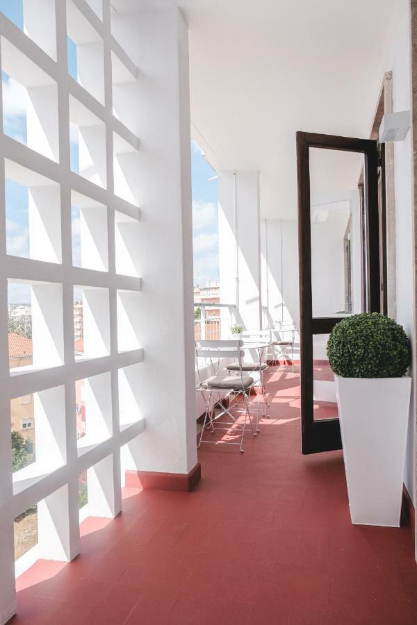 4U Lisbon Suites & Guesthouse VII Airport Екстер'єр фото