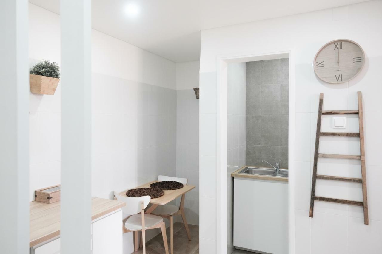 4U Lisbon Suites & Guesthouse VII Airport Екстер'єр фото