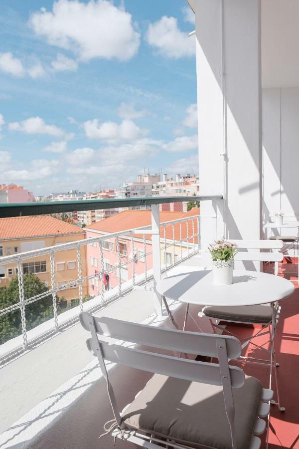 4U Lisbon Suites & Guesthouse VII Airport Екстер'єр фото
