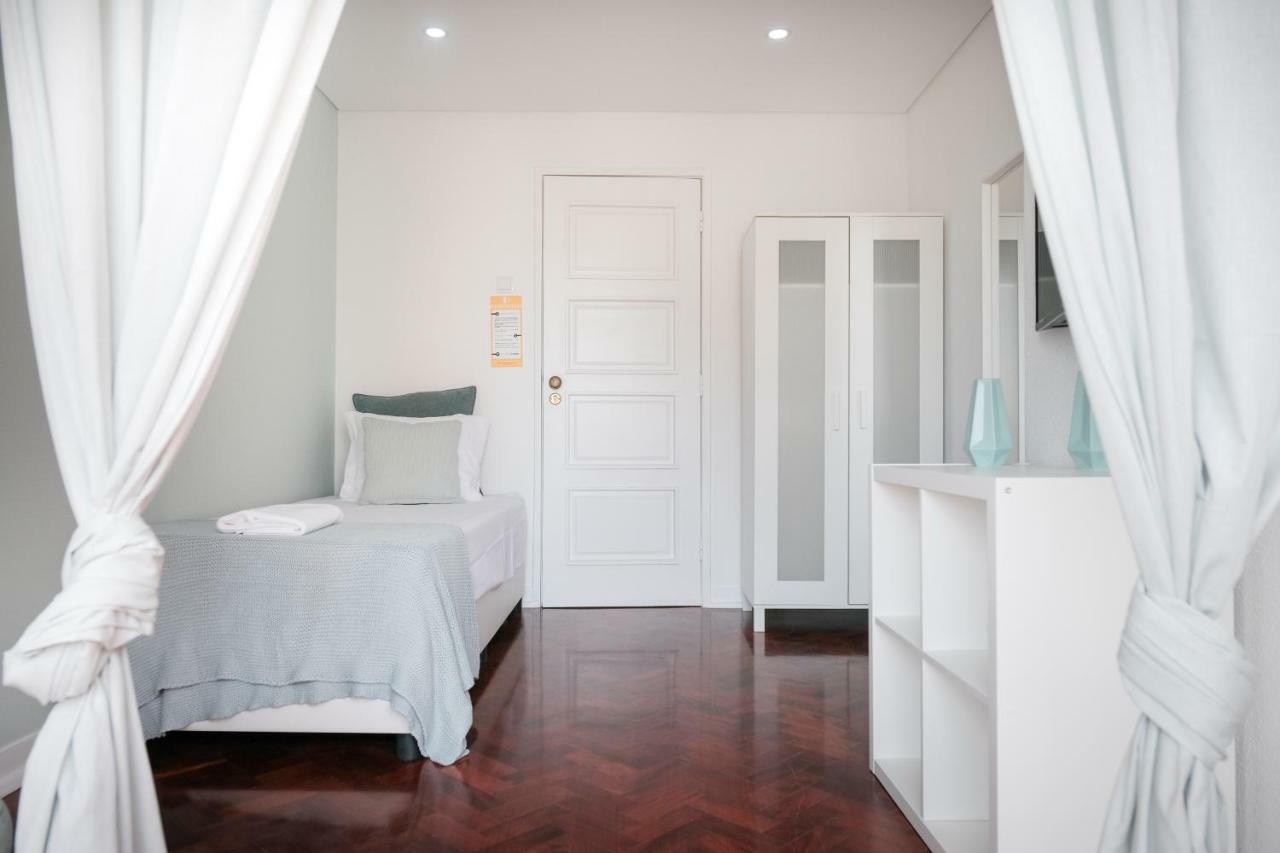 4U Lisbon Suites & Guesthouse VII Airport Екстер'єр фото